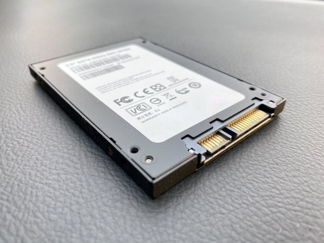 HDDとSSDの違いってなに？どちらを買えばいいの？ pontdes-tech.