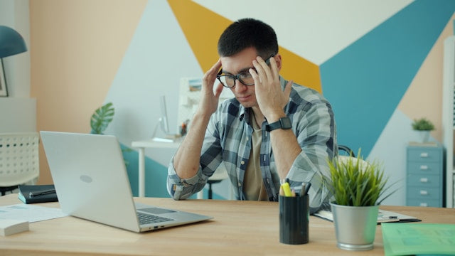 パソコン初心者が「買って後悔しやすい」ポイント5選！よくある失敗例から学ぶ、失敗しない選び方 pontdes-tech.