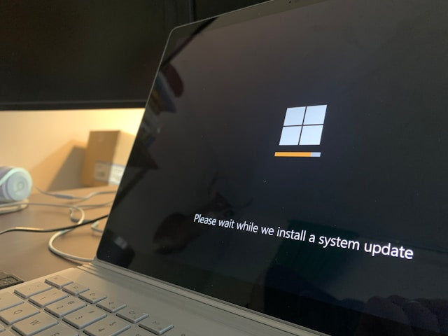 Windows Updateが終わらない・失敗する時の対処法5選！原因と「まず試すべきこと」 pontdes-tech.