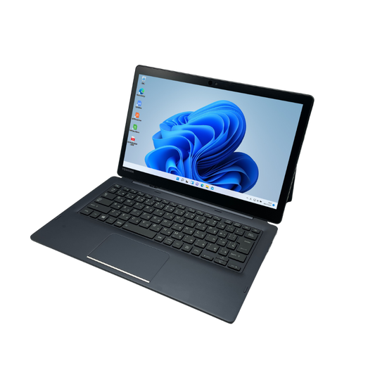Dynabook（東芝）D83